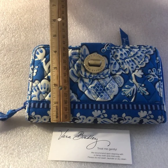 Vera Bradley blue wallet - Picture 4 of 12